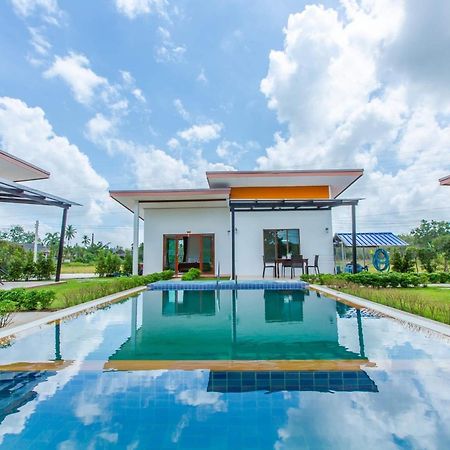 Ozone Resort & Pool Villa Пхаттхалунґ Екстер'єр фото