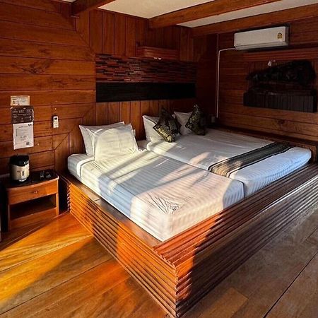 Ozone Resort & Pool Villa Пхаттхалунґ Екстер'єр фото