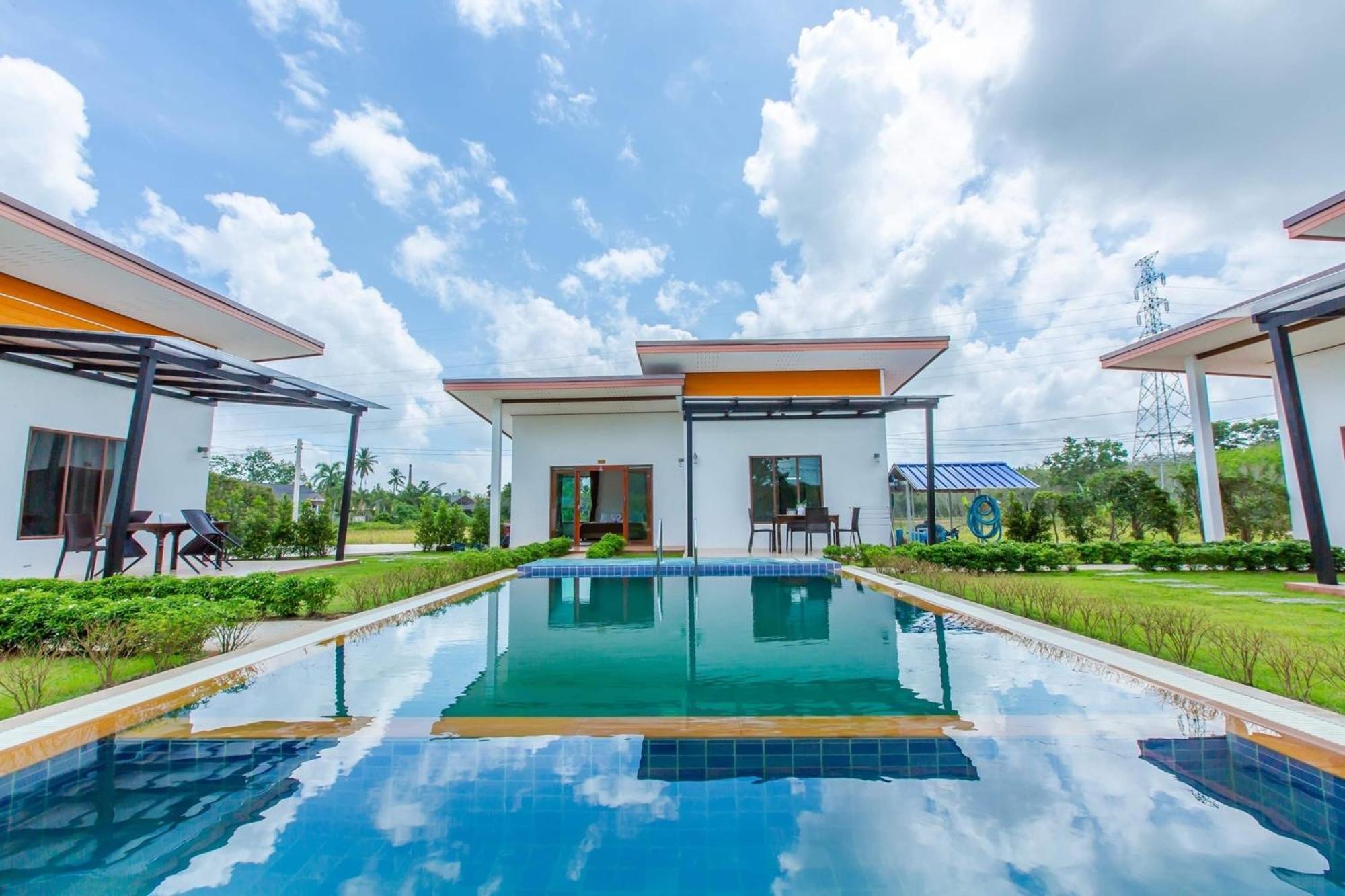 Ozone Resort & Pool Villa Пхаттхалунґ Екстер'єр фото